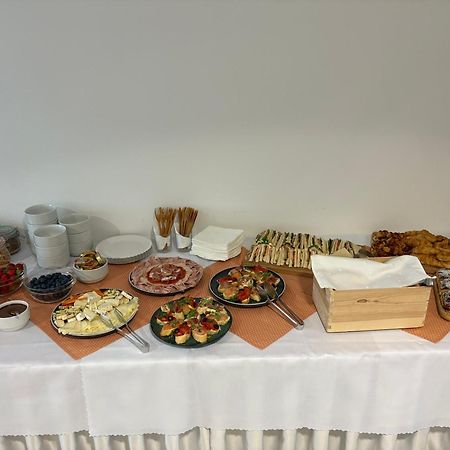 Garni G Hotel Ζιλίνα Εξωτερικό φωτογραφία