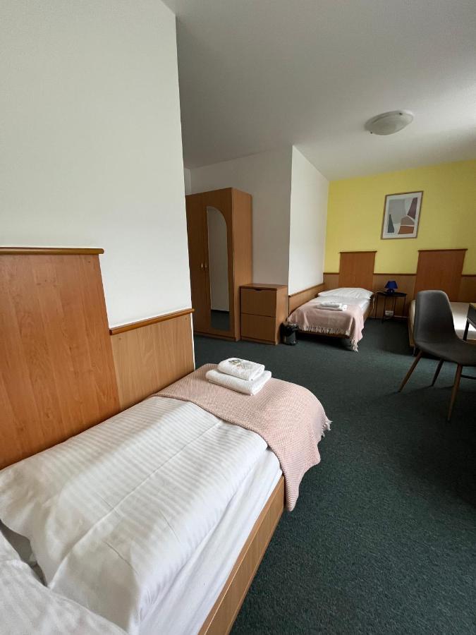 Garni G Hotel Ζιλίνα Εξωτερικό φωτογραφία