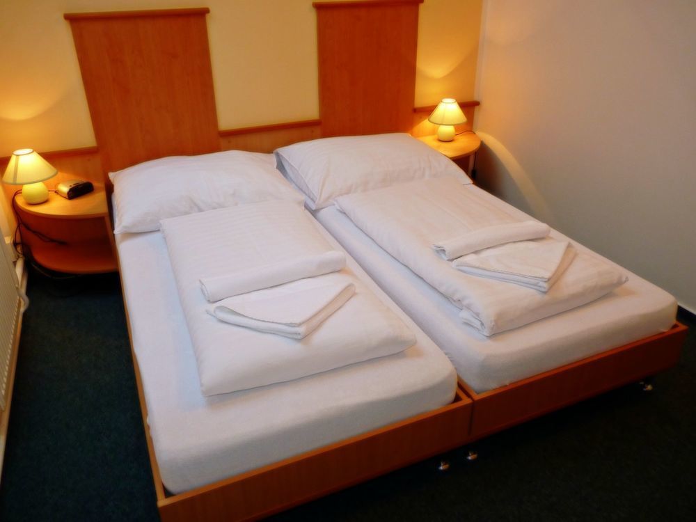 Garni G Hotel Ζιλίνα Εξωτερικό φωτογραφία